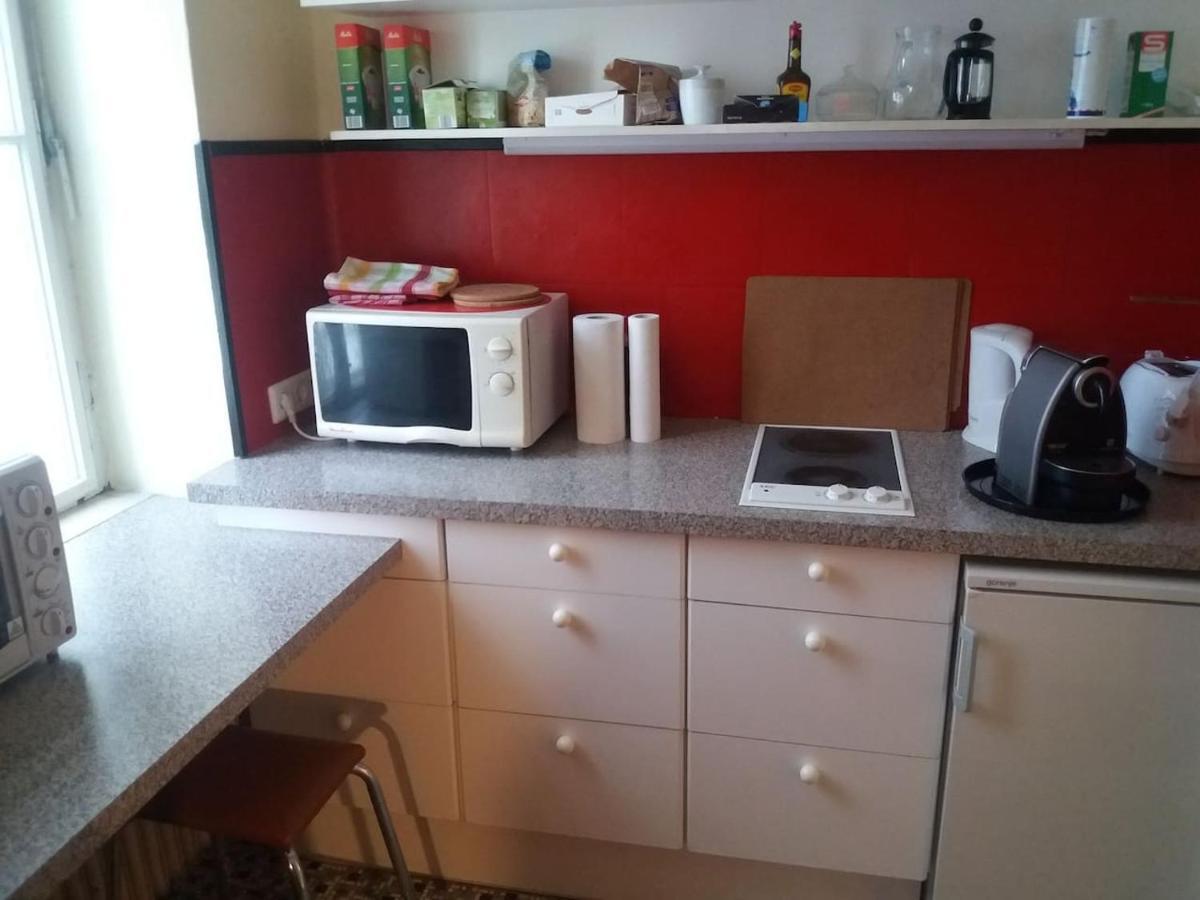 Geraeumige Zentrumsnahe Altbauwohnung Vienna Esterno foto