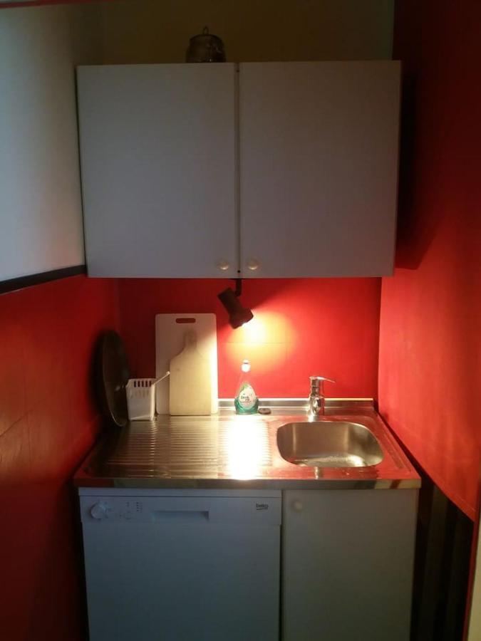 Geraeumige Zentrumsnahe Altbauwohnung Vienna Esterno foto